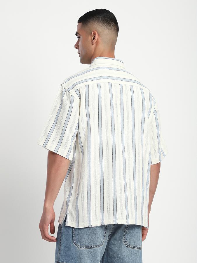 Men Cotton Blend Regular Fit Point Collar Striped Shirt