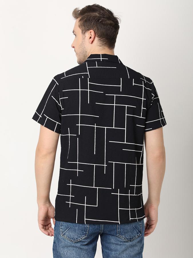 Men Relaxed Fit Spread-Collar Shirt image number 3