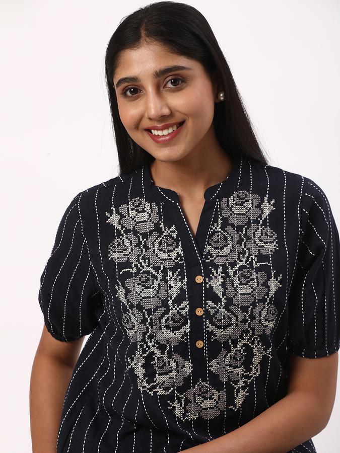 Women Printed Relaxed Fit Cotton Top image number 0