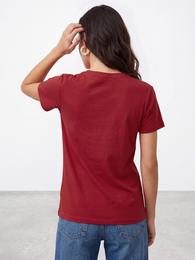 R&B Women Red Solid Short Sleeves V-Neck Tshirt