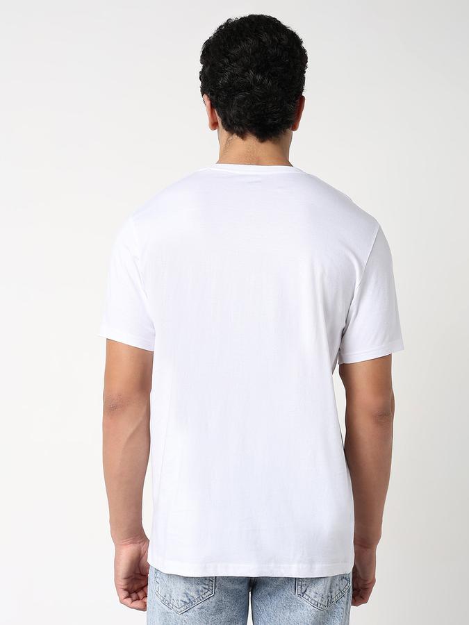 Solid Men Round Neck T-Shirt  image number 3