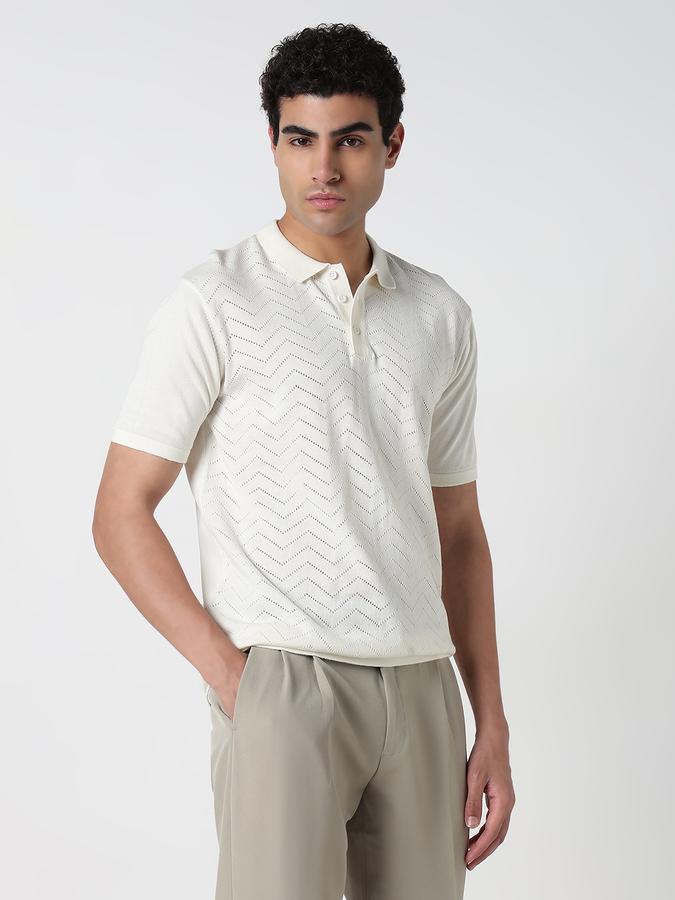 Solid Men Round Neck T-Shirt image number 3