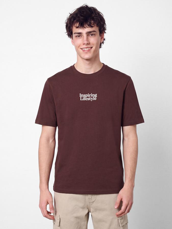 R&B Men Rust Typographic Print Short Sleeves Relaxed Fit Pure Cotton Tshirt