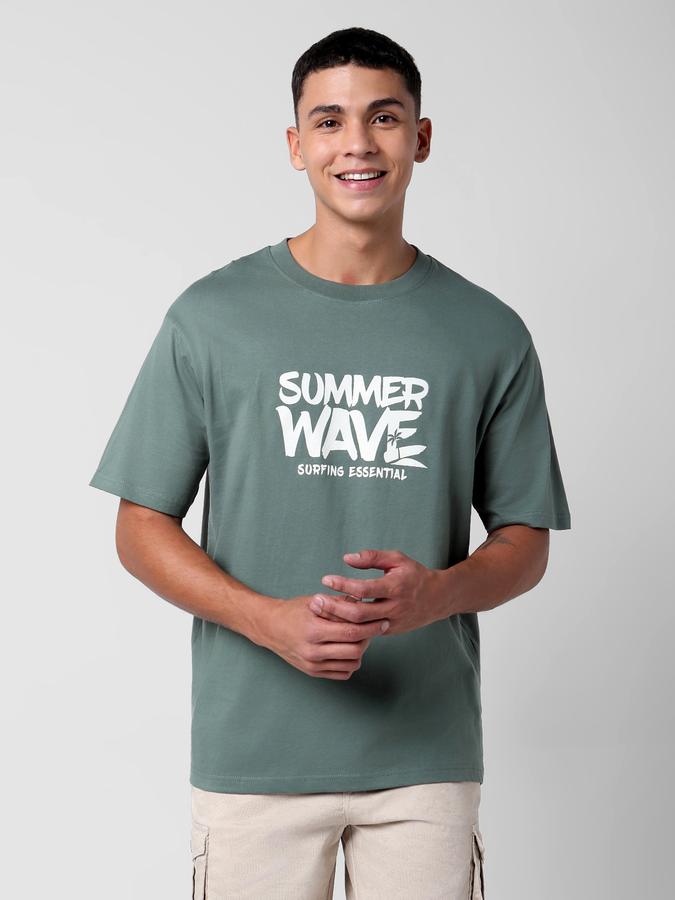 Men Typographic Print Loose Fit Round-Neck T-Shirt image number 0