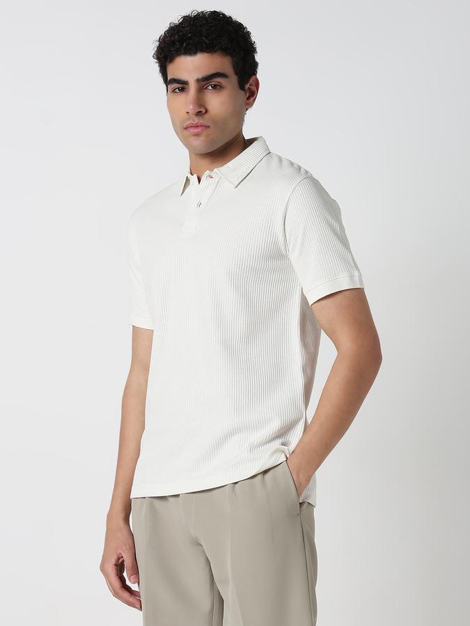 Solid Men Polo Neck T-Shirt image number 2