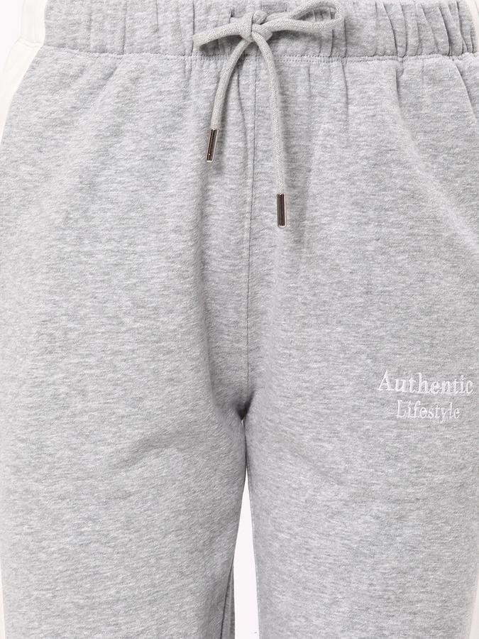 Women Typographic Print Cuffed Joggers   image number 3