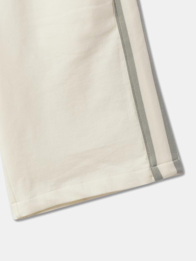 Boys Regular Fit Shorts with Drawstring Waist image number 2