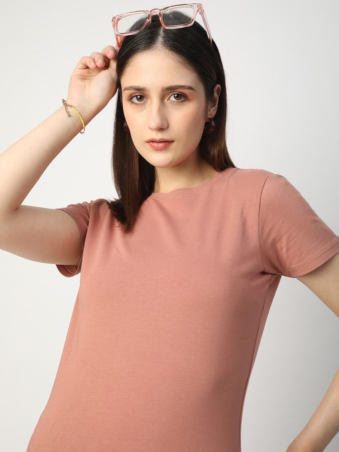 Solid Women Round Neck T-Shirt image number 0