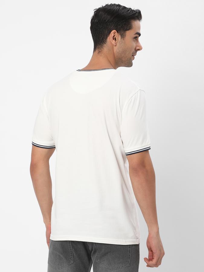 Men Logo Print Regular Fit T-Shirt image number 2