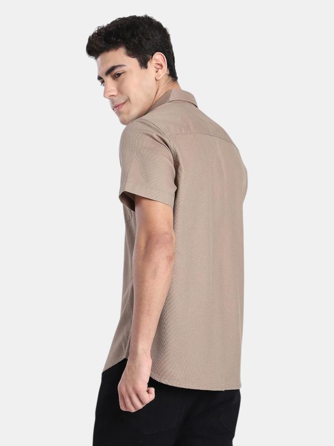 R&B  Khaki Solid Men Short Sleeves Regular Fit Shirts