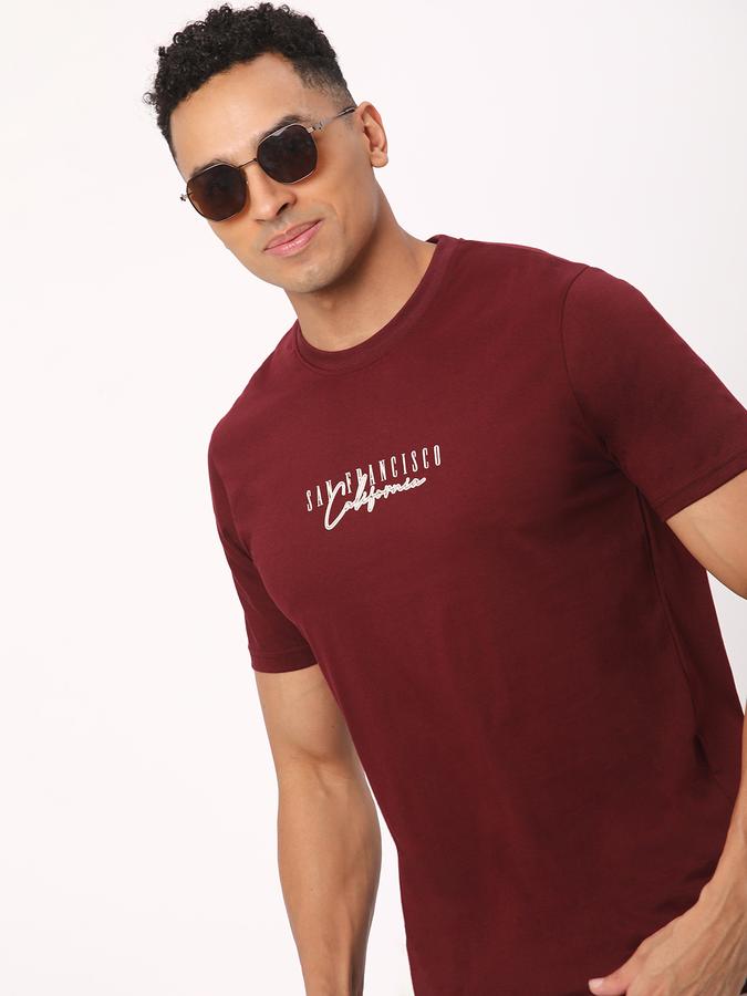 Men Typographic Print Regular Fit T-Shirt image number 0