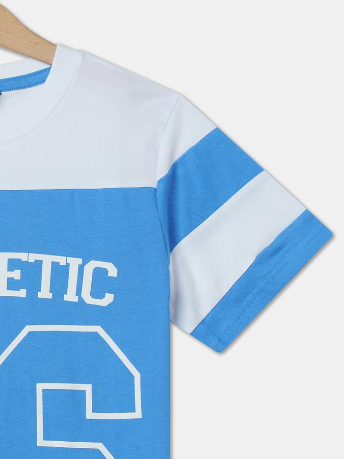 Boys Numeric Print Regular Fit Round-Neck T-Shirt image number 2