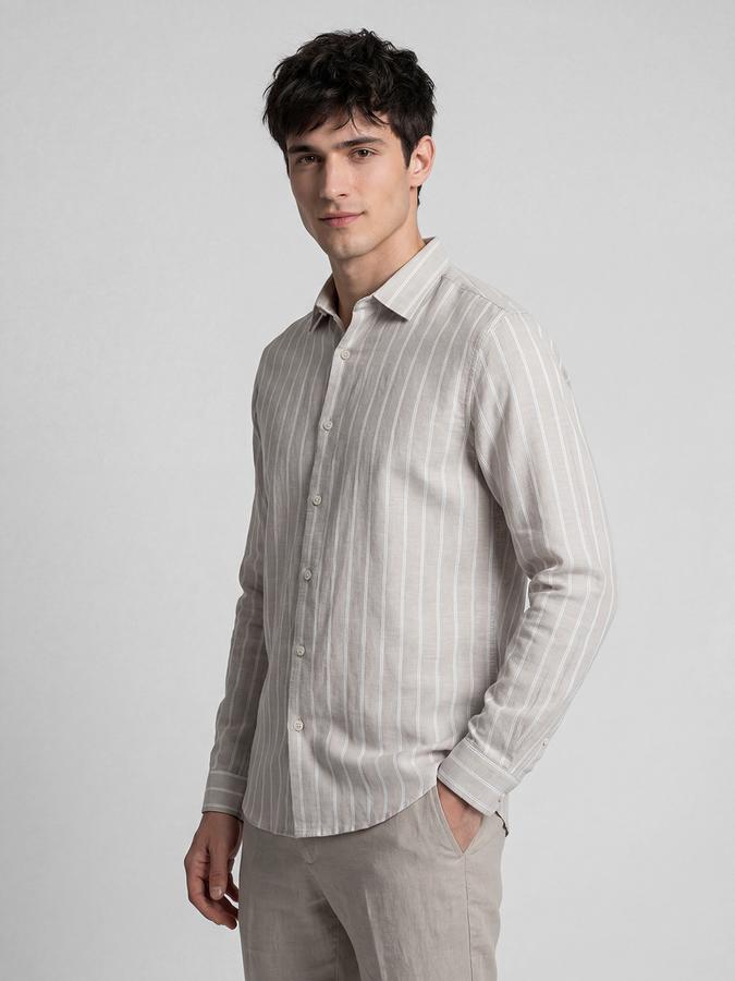 R&B Beige Striped Men Spread Collar Long Sleeves Shirt