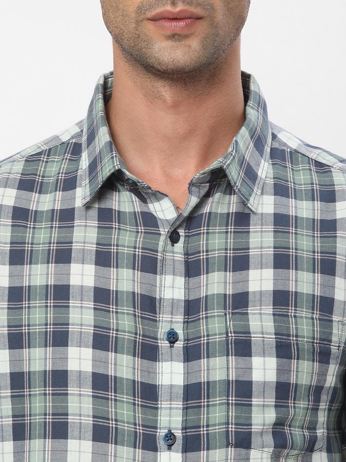 Men Casual Shirts image number 3
