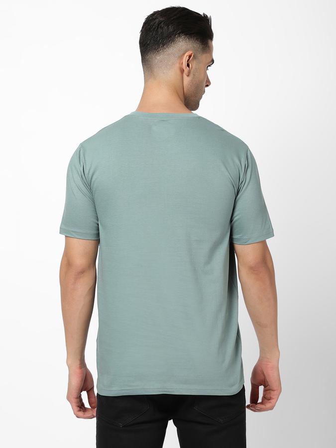 R&B Men Green T-Shirts image number 2
