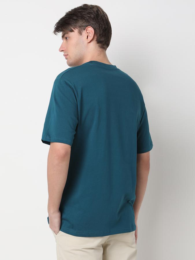 Men Typographic Print Regular Fit Crew-Neck T-Shirt image number 3