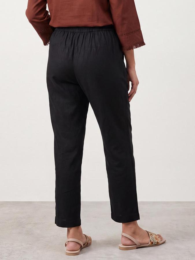 R&B Women Black Textured Ethnic Pant