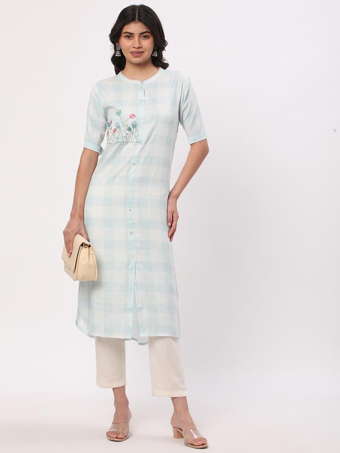 Women Polyester Blend Regular Fit Mandarin Collar Embroidered Kurta
