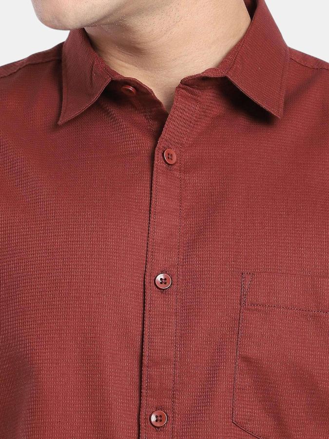 R&B  Rust Solid Men Short Sleeves Regular Fit Shirts