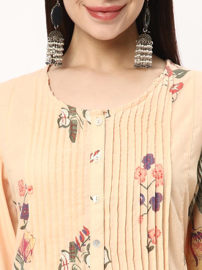 Women Poly Blend Regular Fit Round Neck Printed Kurta