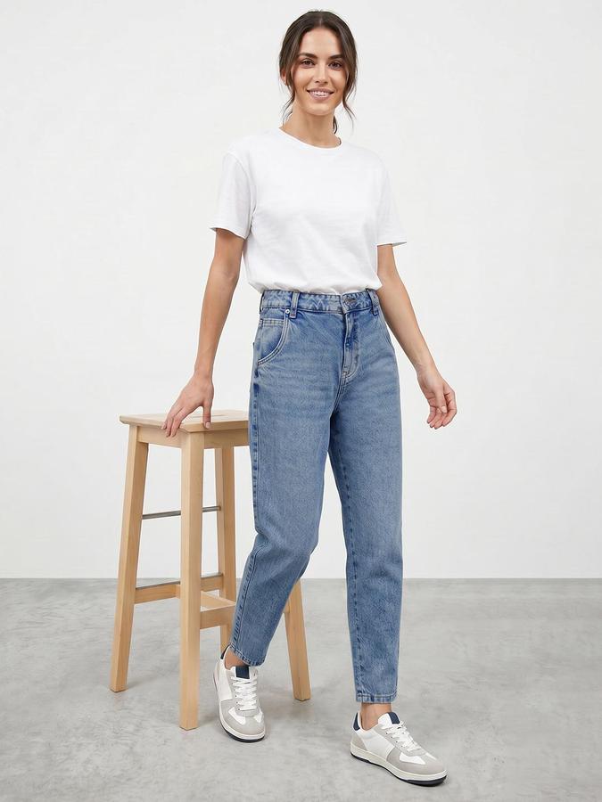 R&B Women's Blue Tapered Fit Pure Cotton Cropped Jeans