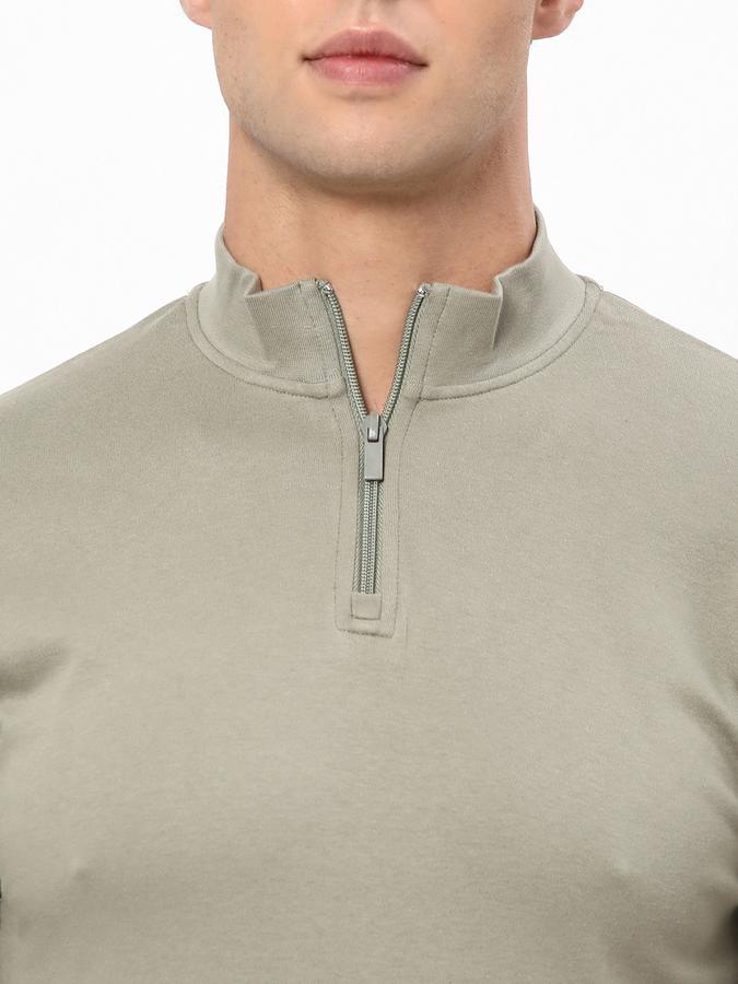 Men Slim Fit Henley-Neck T-Shirt image number 3