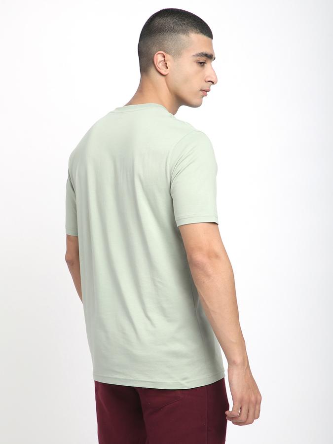 Printed Men Round Neck T-Shirt image number 2