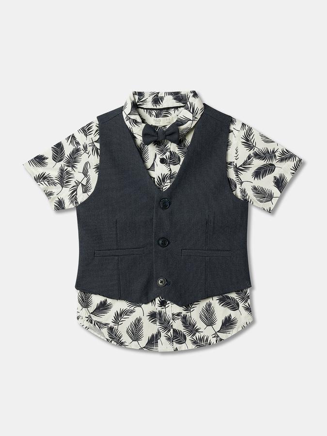 Boys Regular Fit Short Sleeve Spread Collar Shirt