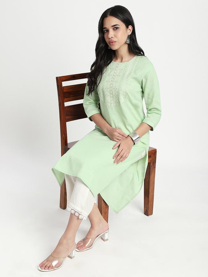 Women Cotton Regular Fit Round Neck Embroidered Kurta