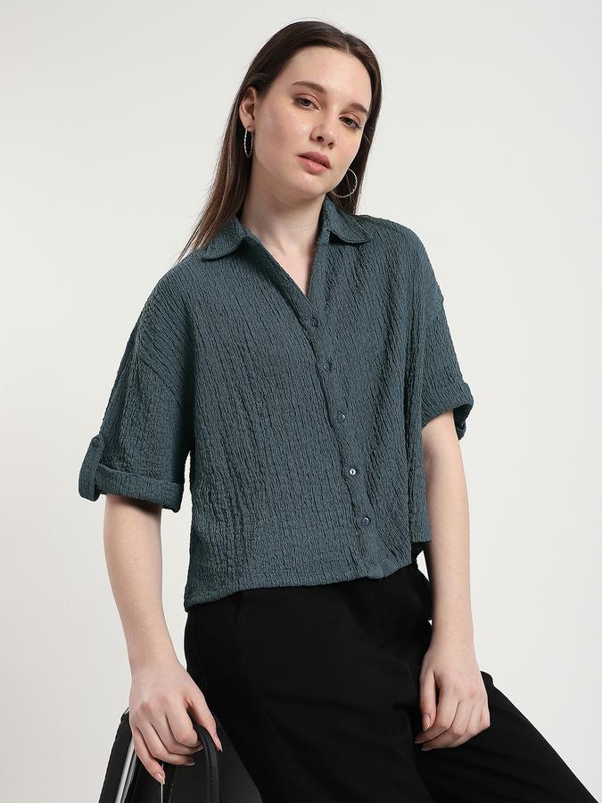 Women Polyester Relaxed Fit Shirt Collar Solid Top