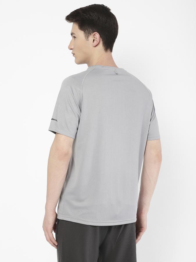 R&B Men T-shirts image number 2