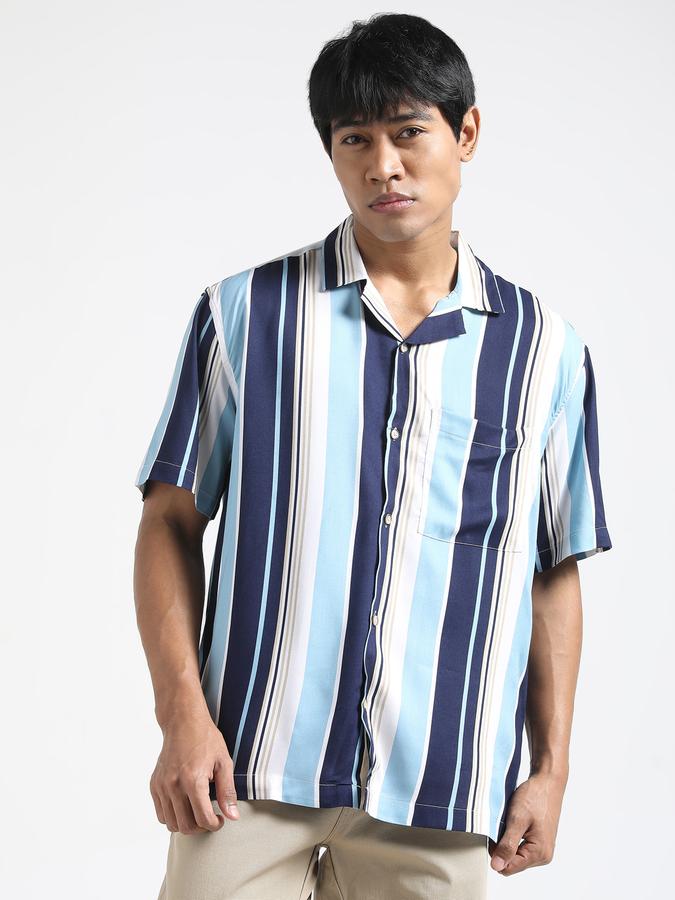 Men Stripes Cut Away Collar Casual Shirts