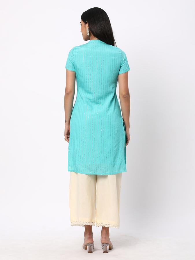 Women Embroidery Kurta image number 2