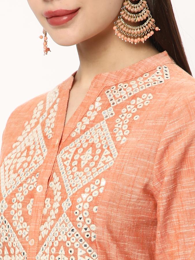 Women Cotton Regular Fit Mandarin Collar Embroidered Kurta