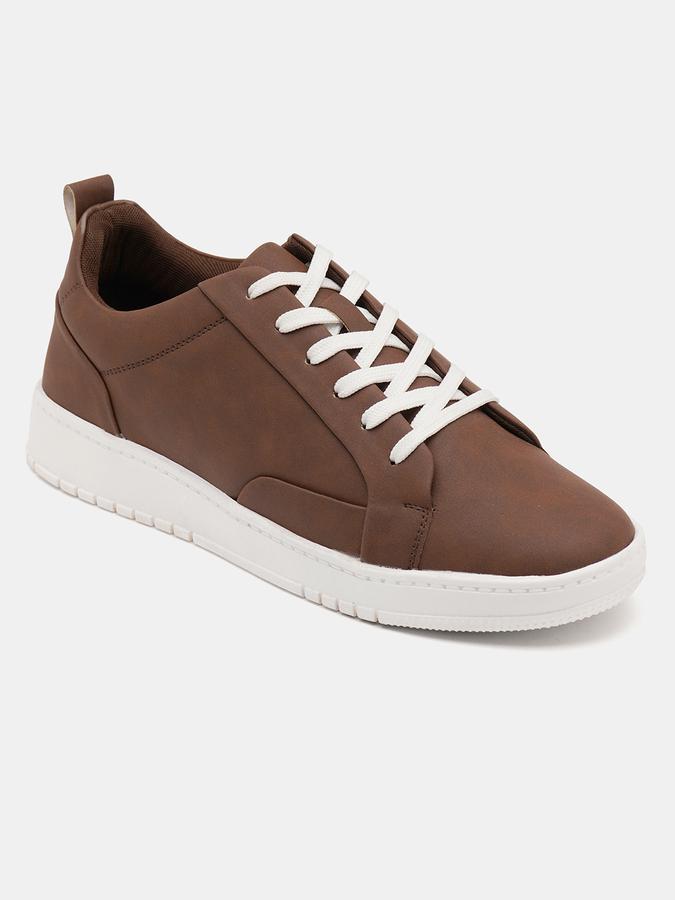 R&B Men Brown Casual Shoes image number 2
