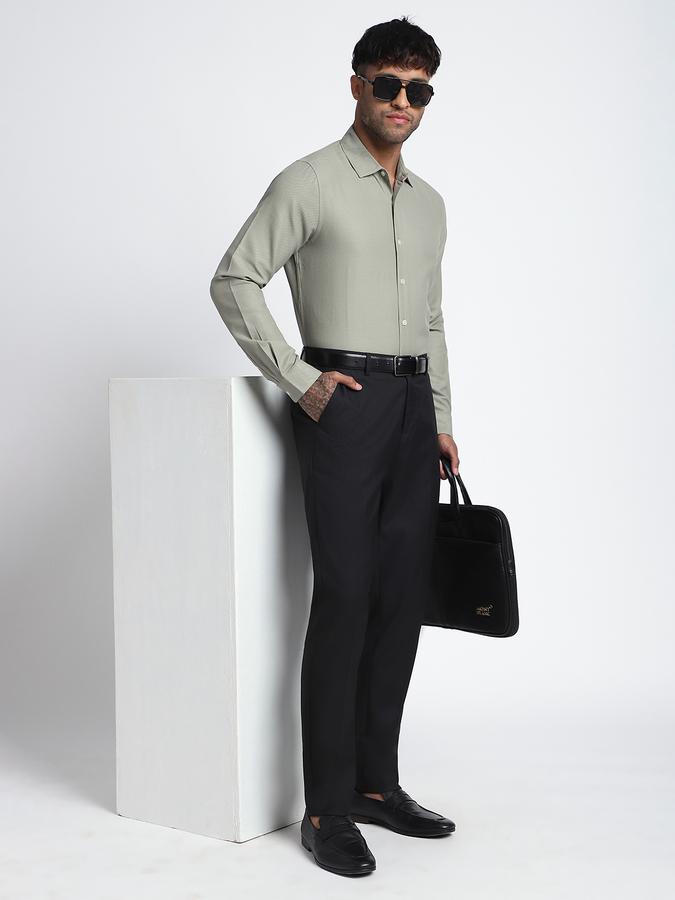 Men Cotton Blend Regular Fit Point Collar Solid Shirt