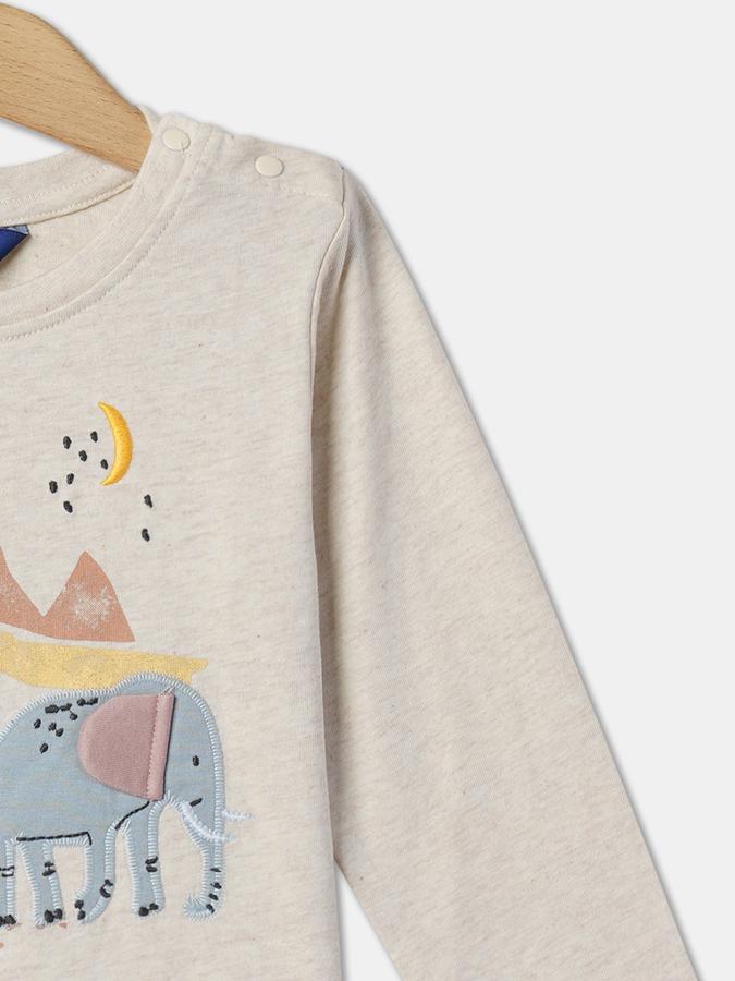 Boys Graphic Print Regular Fit Round-Neck T-Shirt image number 2