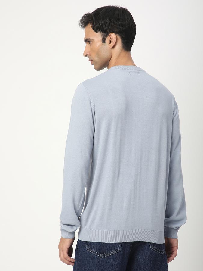 Solid Round Neck Casual Men Sweater image number 2
