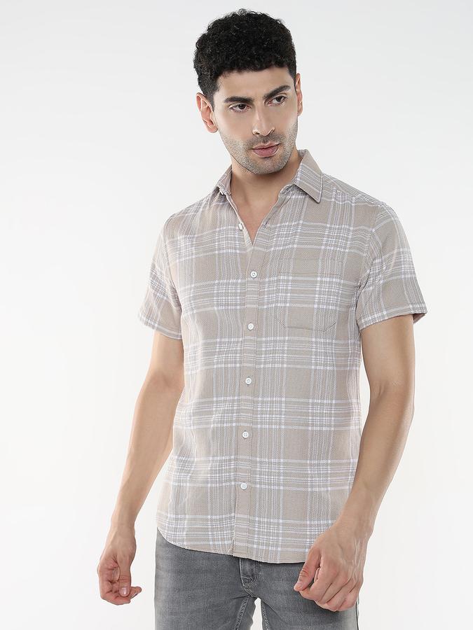 Men Checkered Casual Shirt image number 0