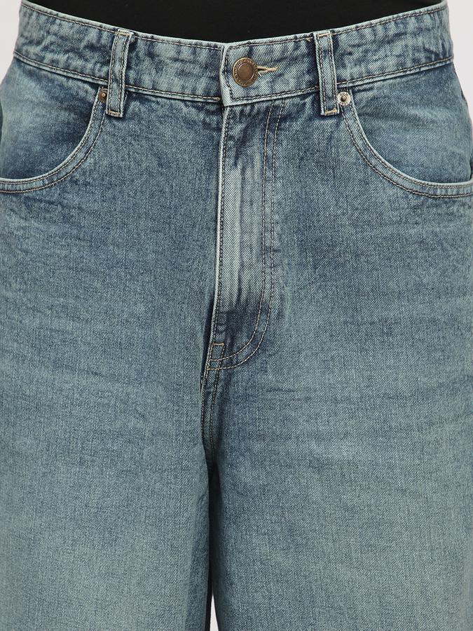 Men Denim Wide Leg Mid Rise Clean Look Jeans