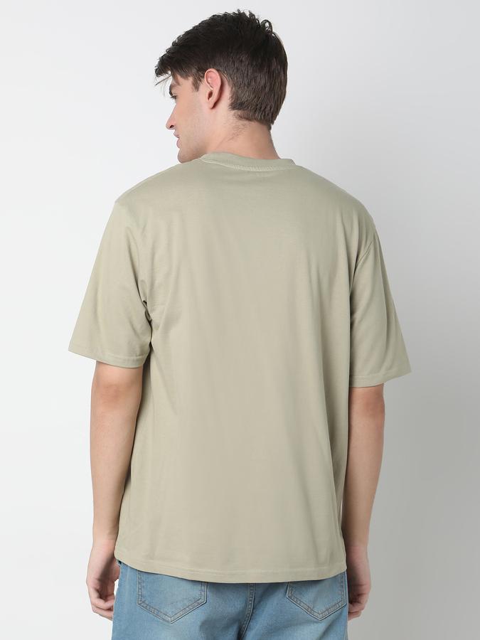 Men Graphic Print Relaxed Fit Crew-Neck T-Shirt image number 3