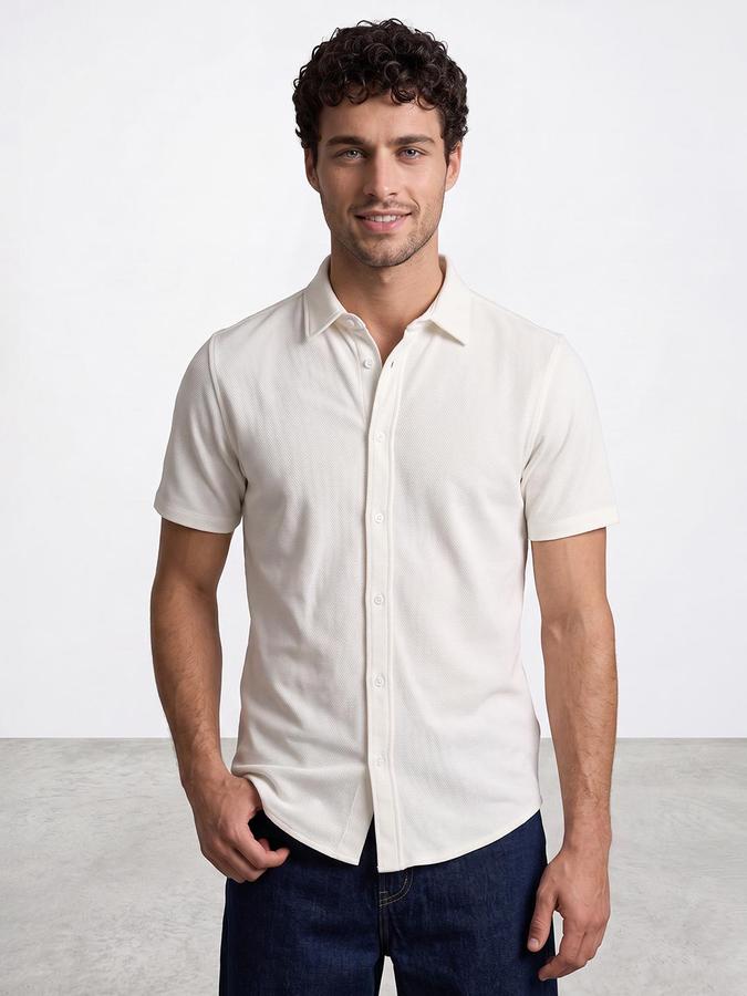 R&B Men Beige Solid Spread Collar Short Sleeves Shirt