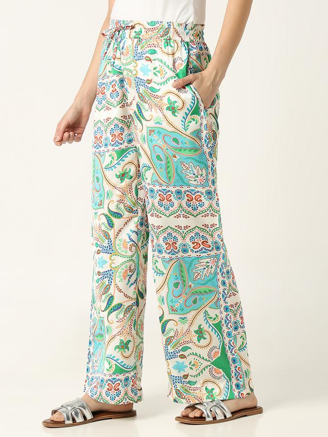 Women Floral Relaxed Fit Pants image number 2