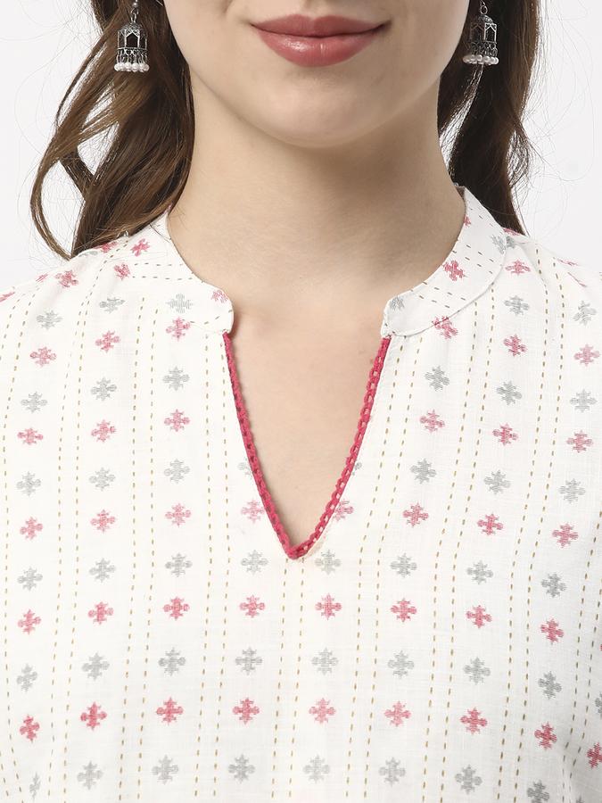 Women Printed Round Neck Kurtas data-index=