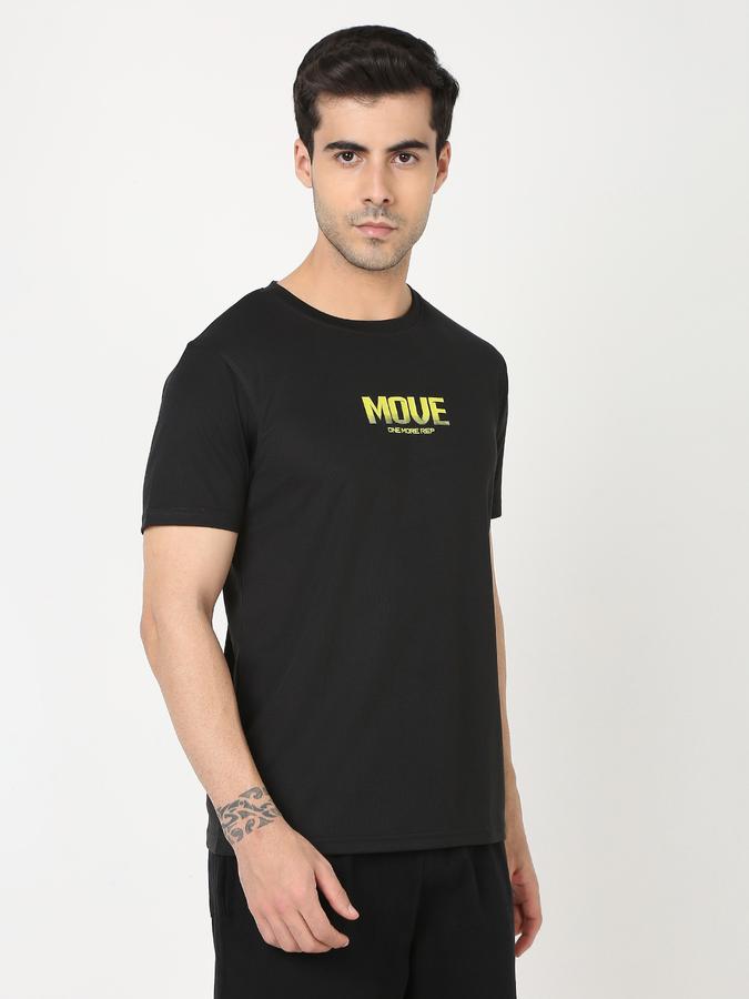 Men Typographic Print Regular Fit Crew-Neck T-Shirt image number 0