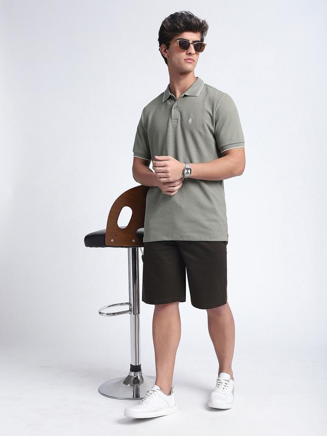 Men Cotton Blend Slim Fit Polo Neck Solid T-shirt