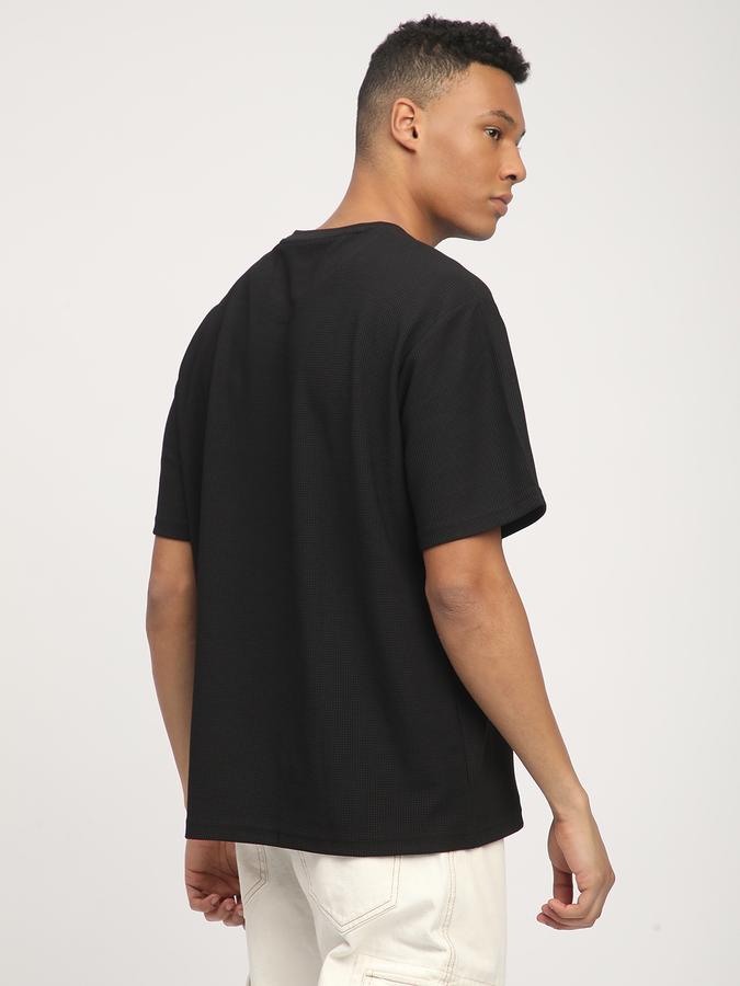 Men Polyester Regular Fit Crew Neck Textured T-shirt