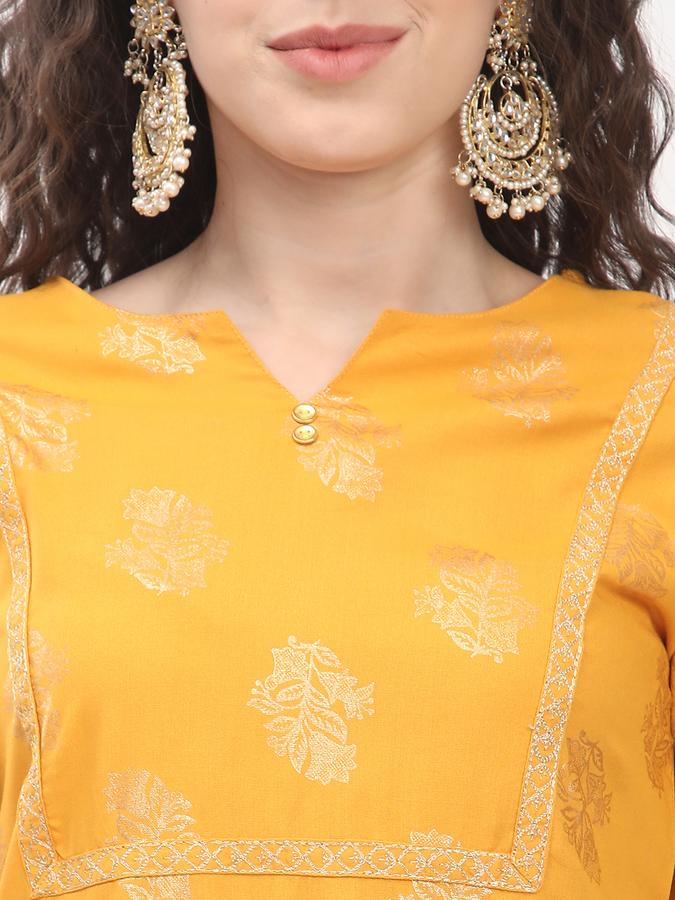 women's regular fit gold printed round neck embroidered mustard festive kurta image number 3