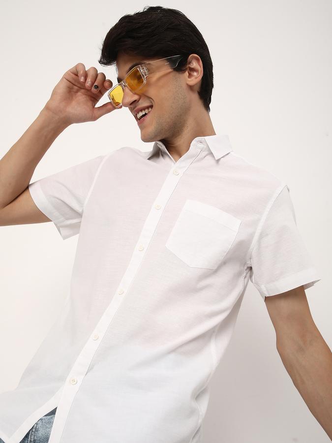 Men Regular Fit Cutaway Collar Shirt image number 0