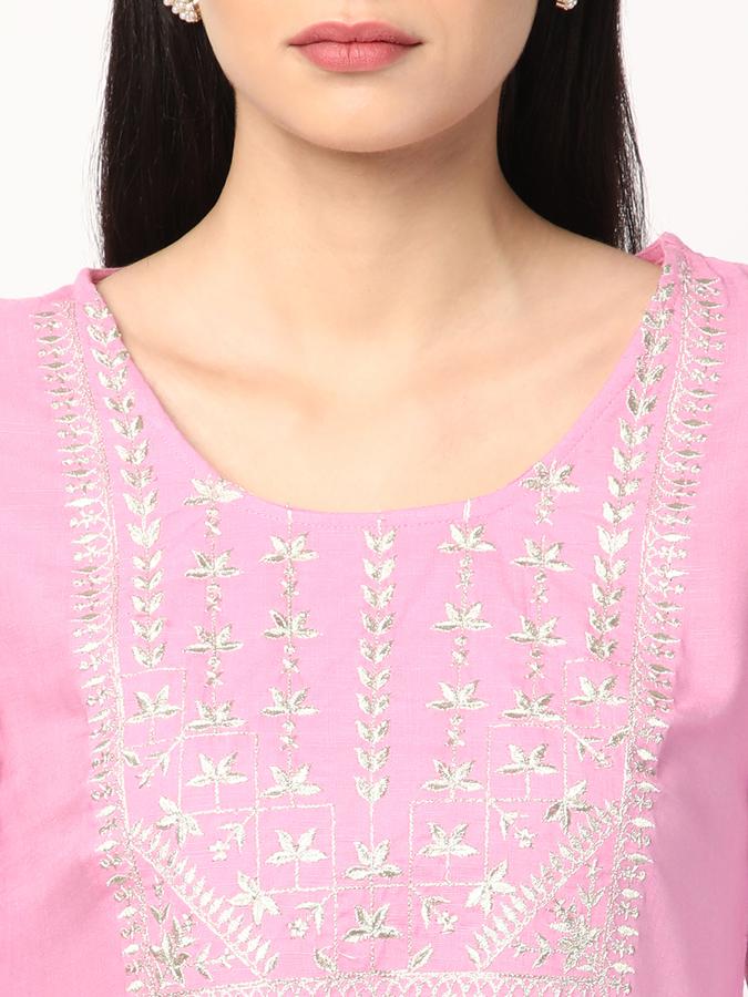 R&B Pink Women Kurtas image number 3